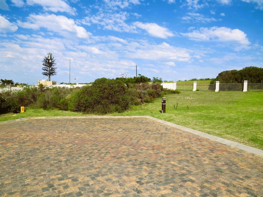  Bedroom Property for Sale in Whale Rock Heights Western Cape